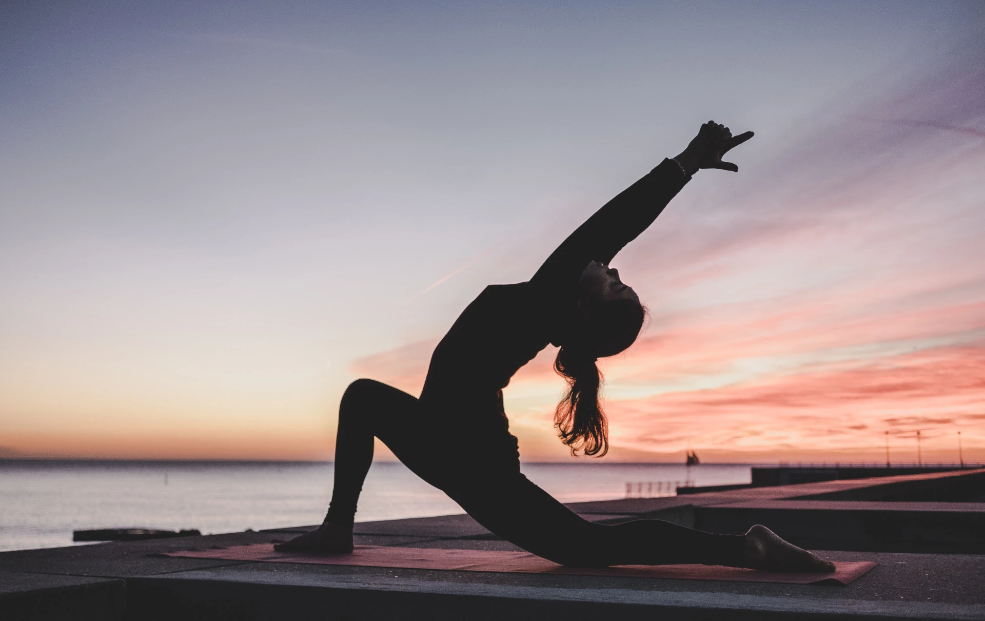 Rückenschmerzen? Das sind die besten Yoga-Übungen für deinen Rücken!