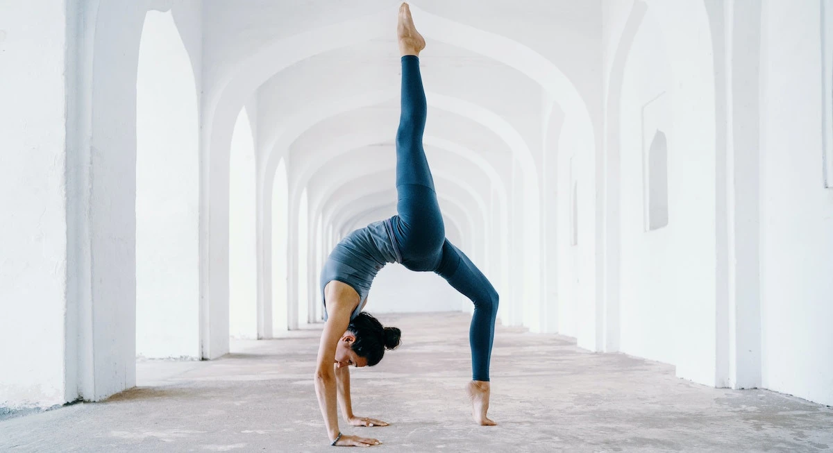Flexibel werden durch Yoga: Yoga-Übungen für Unbewegliche